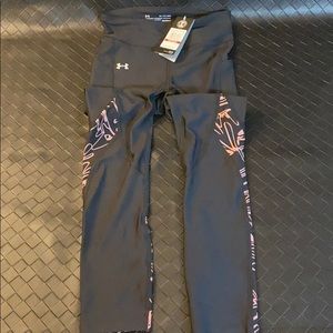 Woman’s Under Armour Heat Gear leggings